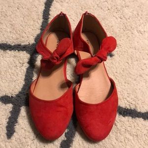 Reddish orange Flats with bows